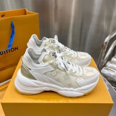 Louis Vuitton Low Shoes